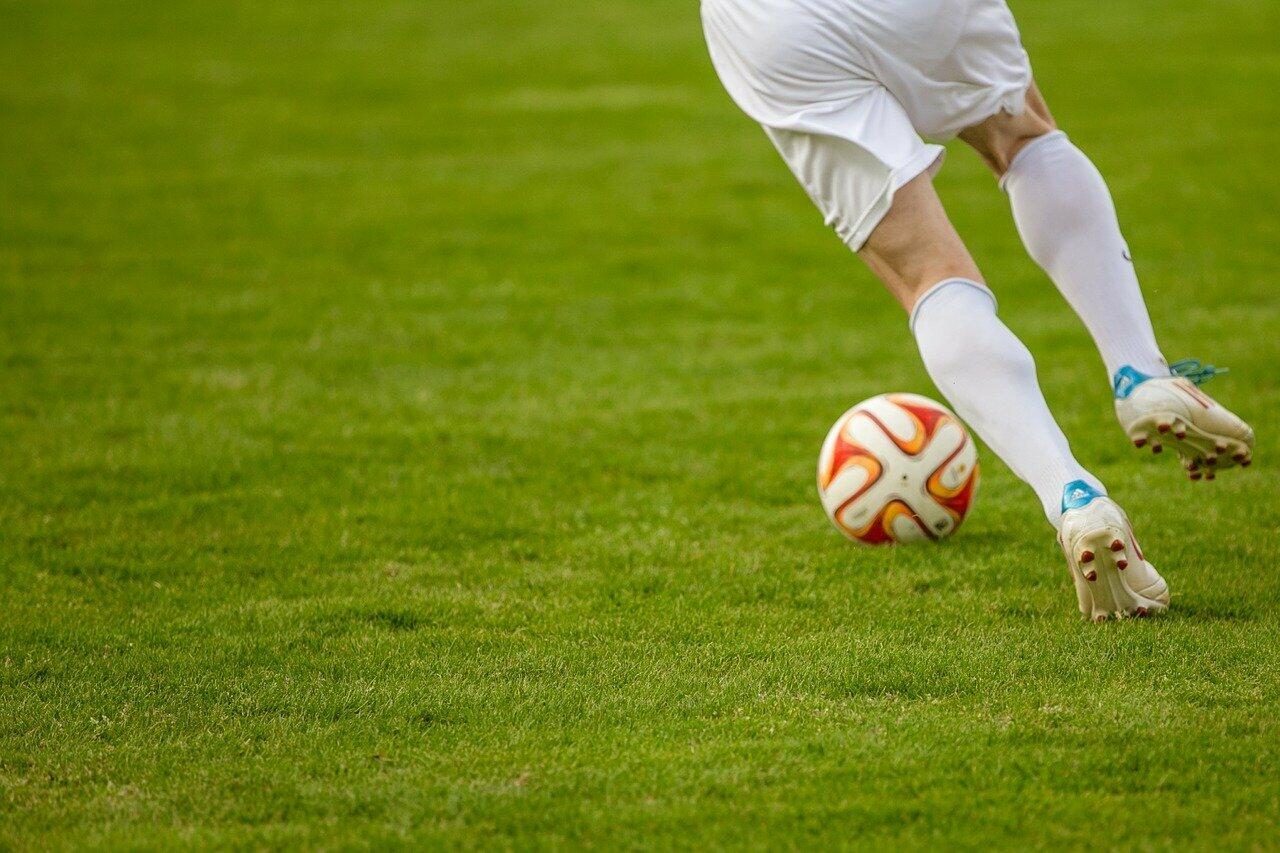 The football match wasn't very good at the beginning, but it got more exciting/excited towards the end.