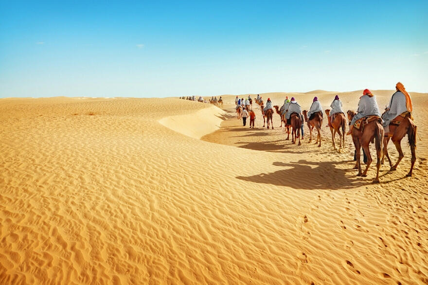 Con đường mua bán nô lệ nào phổ biến nhất trong giai đoạn 1500-1600 là Hành trình xuyên Sahara