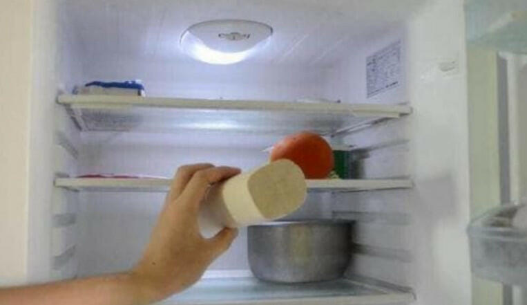Bỏ giấy vệ sinh vào tủ lạnh có tác dụng gì?