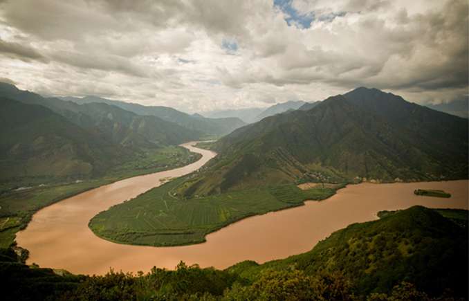 Các sông lớn ở vùng Bắc Á có hướng chảy chủ yếu là?