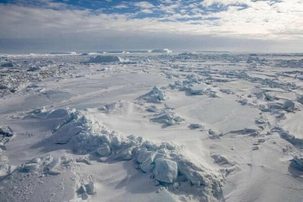 Chứng minh châu Nam Cực có vị trí địa lí đặc biệt.
