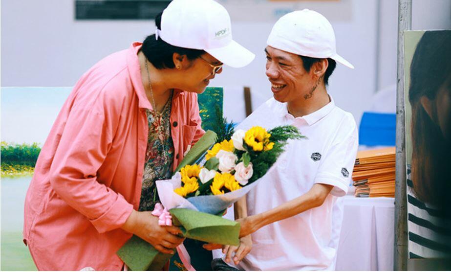 Dẫn chứng sống hết mình