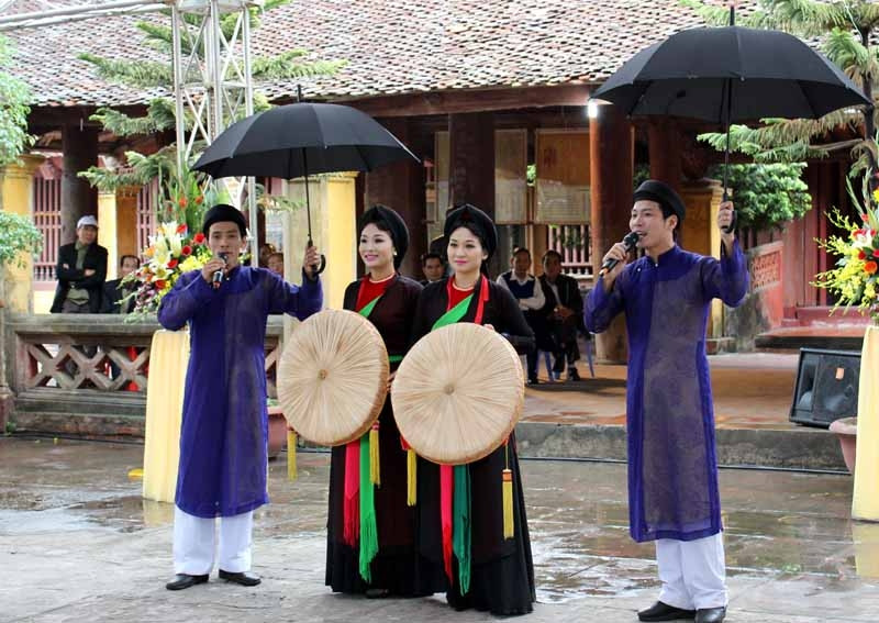 Hiện nay, đa số các bạn trẻ không thích các loại hình nghệ thuật như: tuồng, dân ca (ảnh 1)