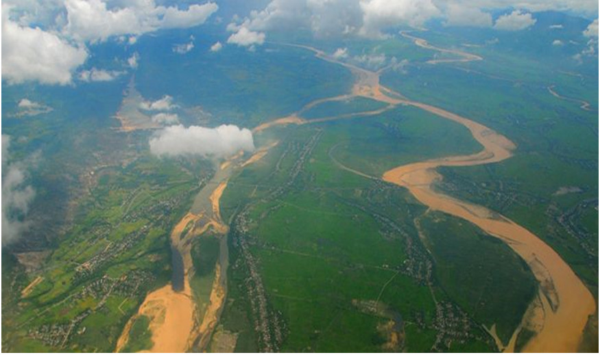Phân tích đặc điểm mạng lưới và chế độ nước của hệ thống sông Thu Bồn