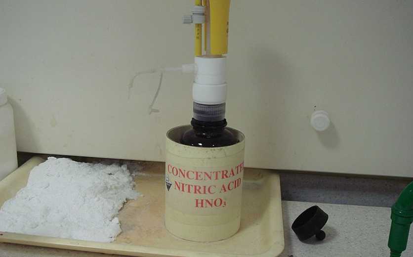 Phương pháp điều chế HNO3 trong phòng thí nghiệm