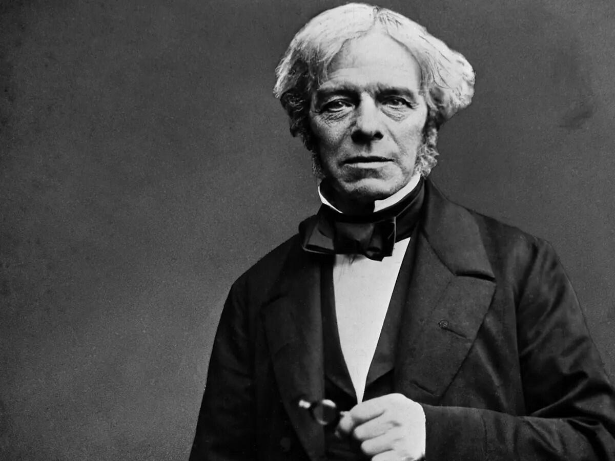 mẩu chuyện nhỏ về nhà bác học người anh Michael faraday