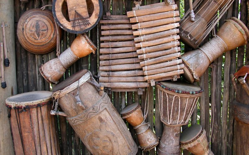 Tóm tắt Ca nhạc ở Miệt vườn ngắn nhất