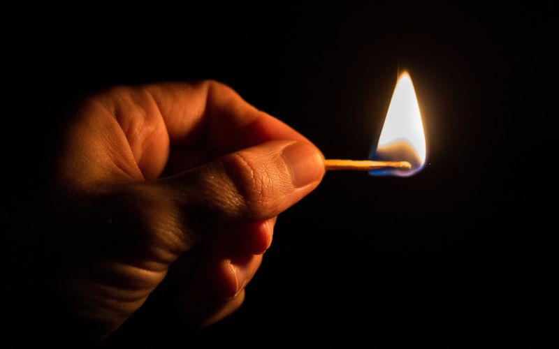Tóm tắt Cây diêm cuối cùng ngắn nhất 