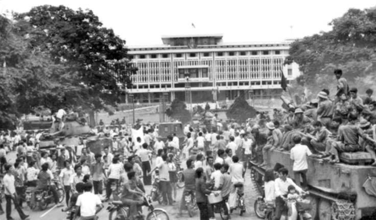 Tóm tắt lý thuyết Lịch sử 9 KNTT Bài 17 Việt Nam kháng chiến chống Mỹ, cứu nước, thống nhất đất nước giai đoạn 1965 – 1975