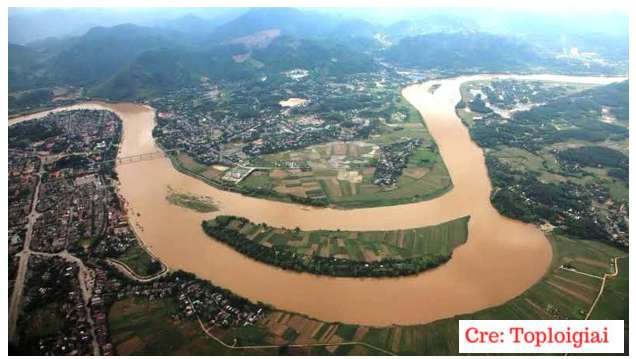 Vì sao sông Cầu, sông Thương, sông Lục Nam chảy theo hướng vòng cung?