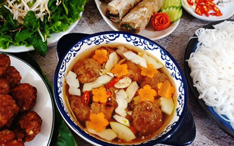 Viết cảm nhận của em về một món ăn của quê hương em
