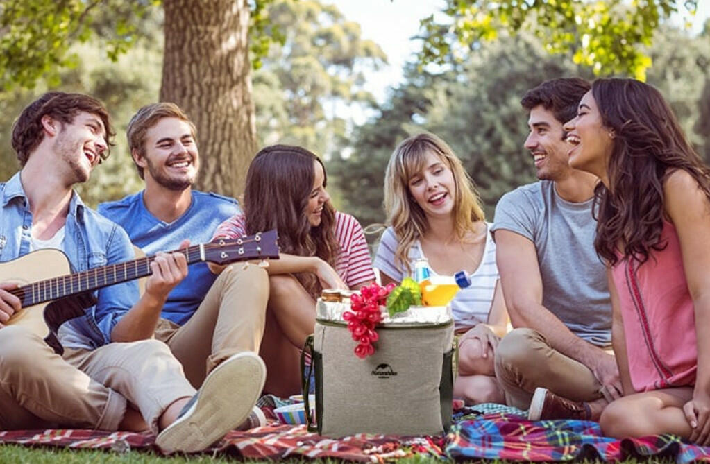 Write A Thank You Note To A Friend Invite Your Friend To Go On A 