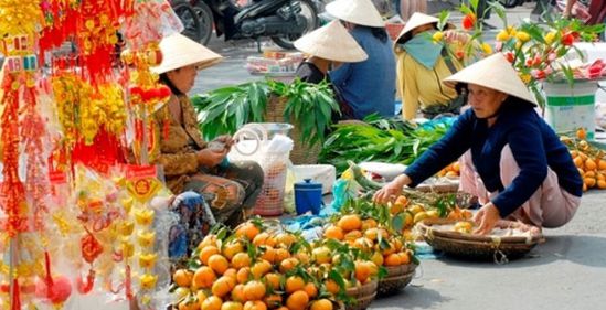 Tiếng Việt lớp 4: Tập đọc. Chợ Tết | Giải bài tập Tiếng Việt lớp 4 