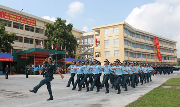 Soạn Giáo dục Quốc phòng 12: Bài 4. Nhà trường quân đội, công an và tuyển sinh đào tạo